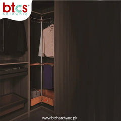 3-Layers rotating clothes hanger corner