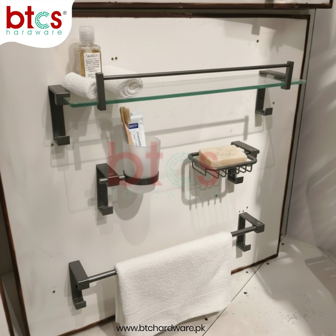 4 pc Bathroom Set